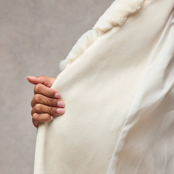 Apricot Elegant Women's Long Fluffy Shawl Coat - Picture 7 of 7